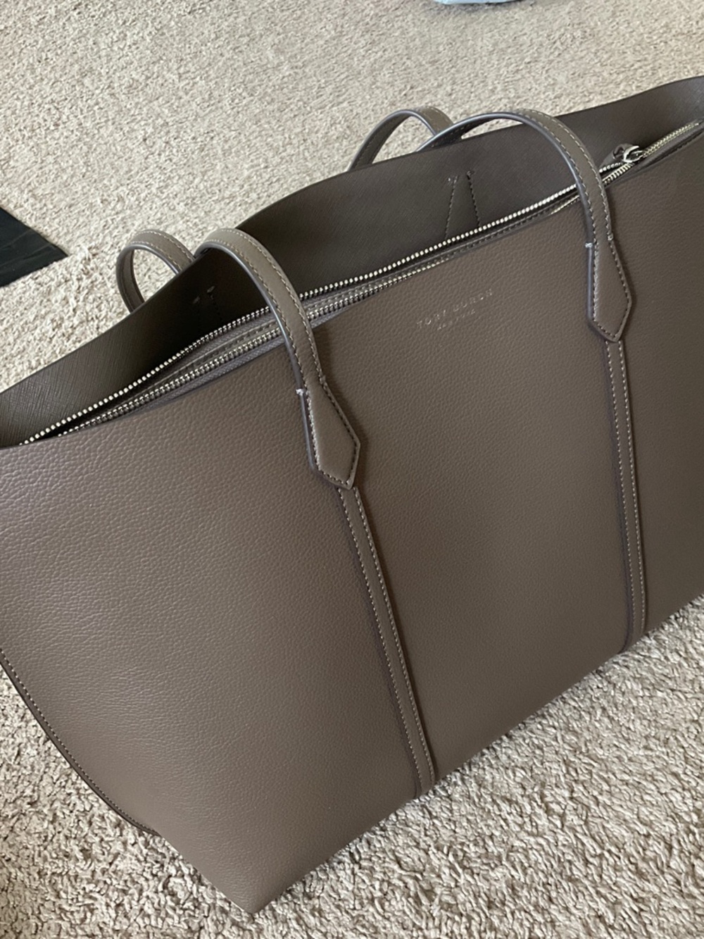 Tory Burch Taupe Leather Perry Tote - Picture 5 of 16